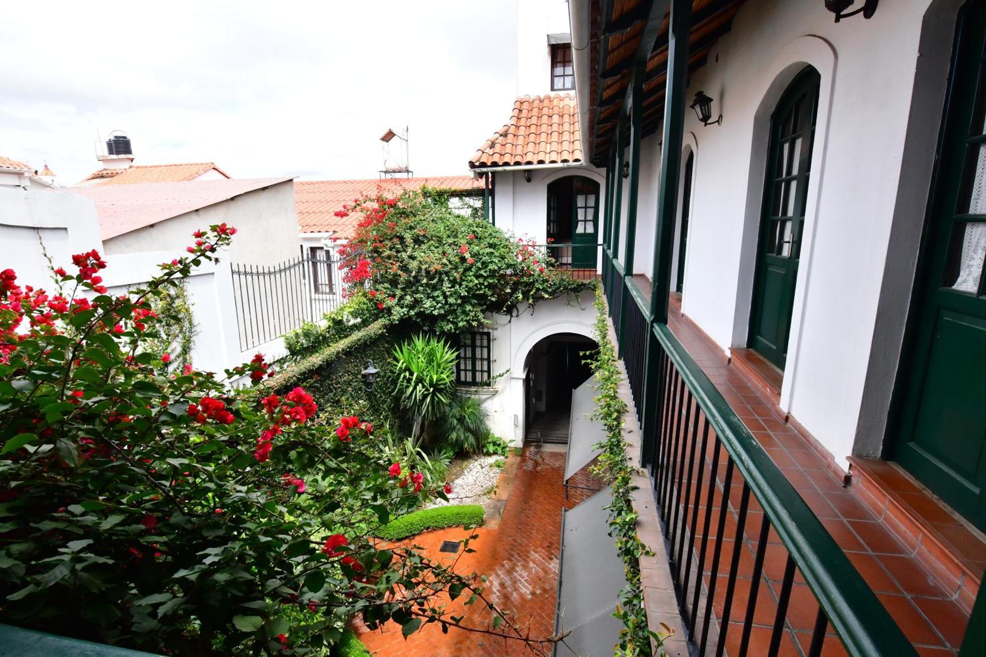 Parador Santa Maria La Real Sucre Buitenkant foto